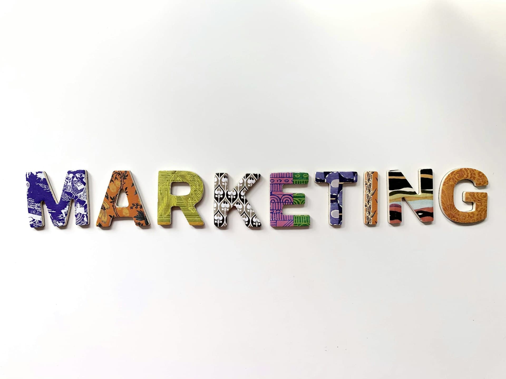 Top 10 marketing newsletters for smarter growth in 2026